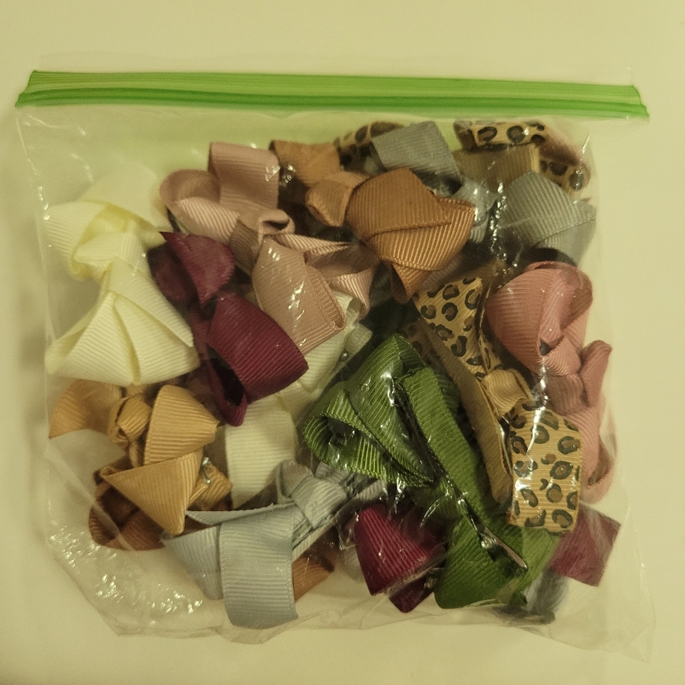 Bag of Bebe Hair Clips